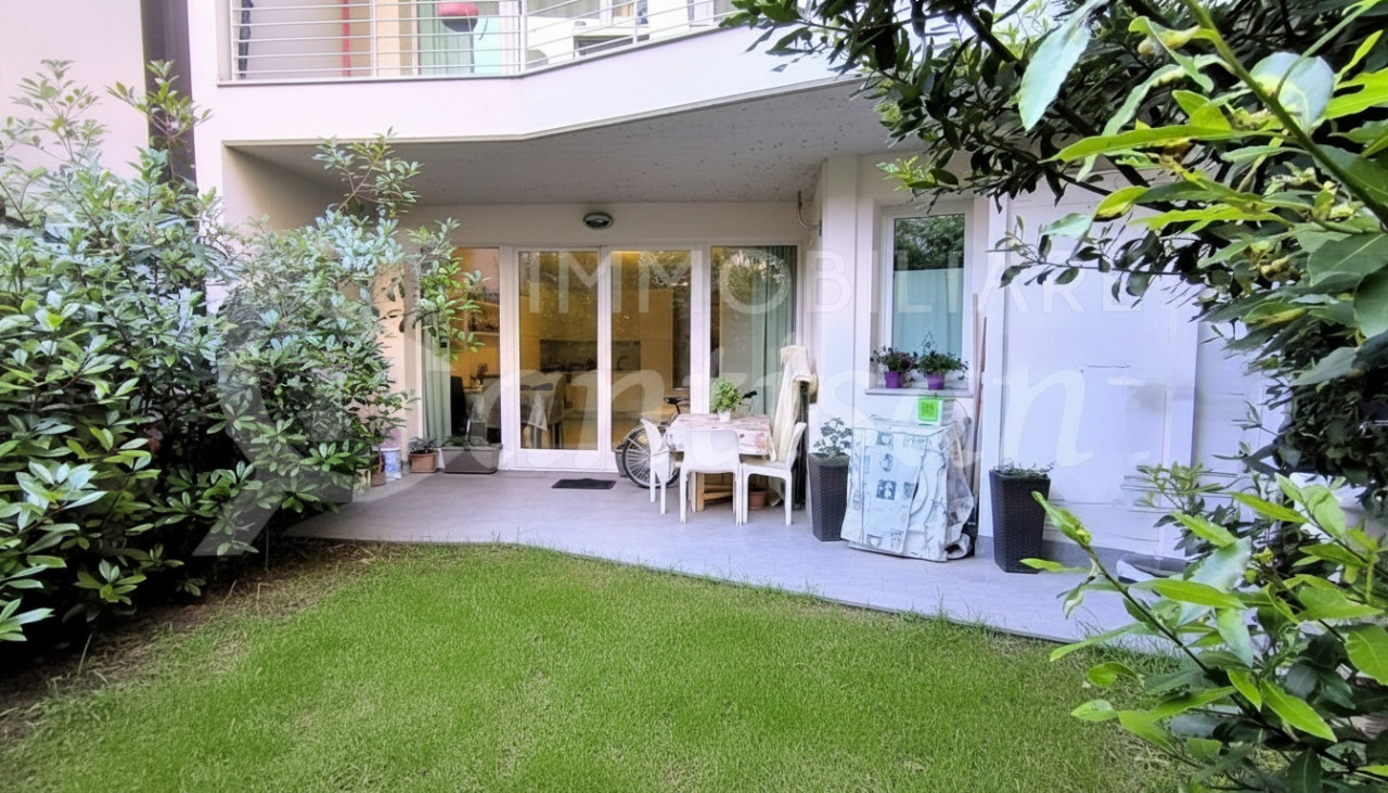 Monolocale con posto auto in affitto a Statuto