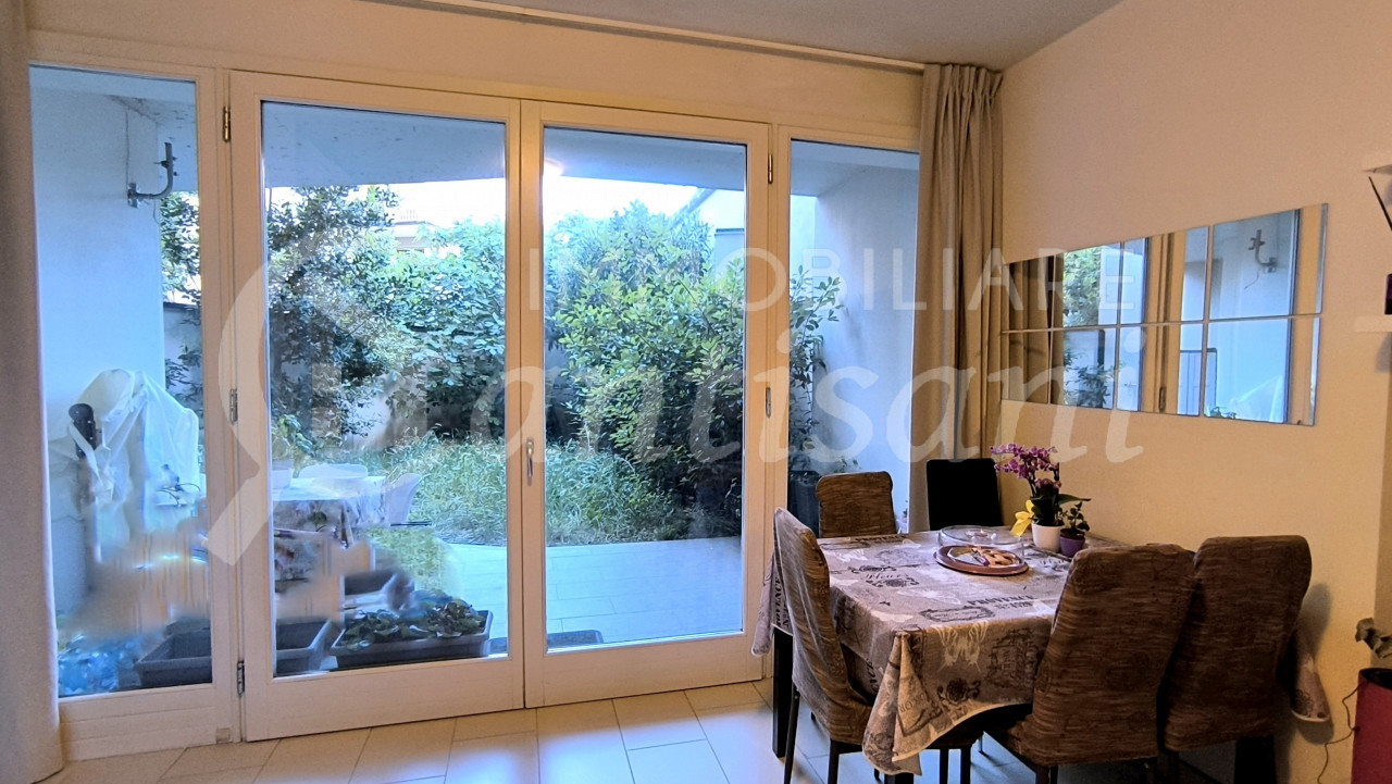 Monolocale con posto auto in affitto a Statuto