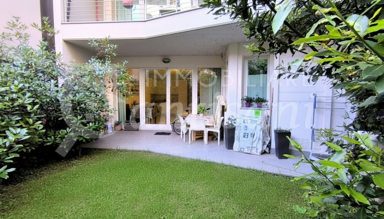 Monolocale con posto auto in affitto a Statuto