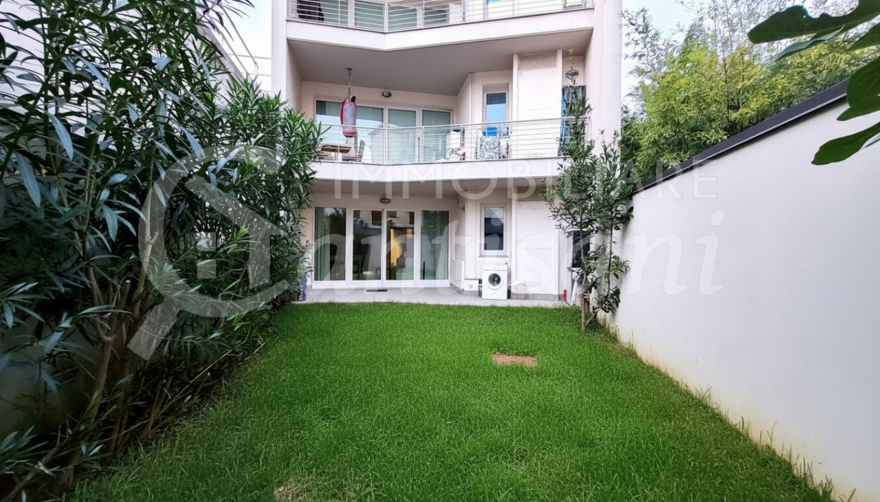 Monolocale con posto auto in affitto a Statuto