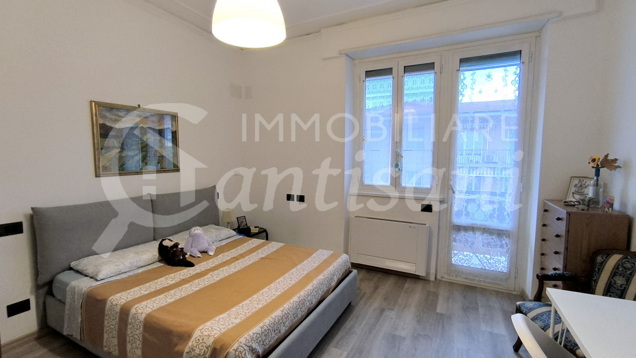 Stanza per studentessa zona San Jacopino