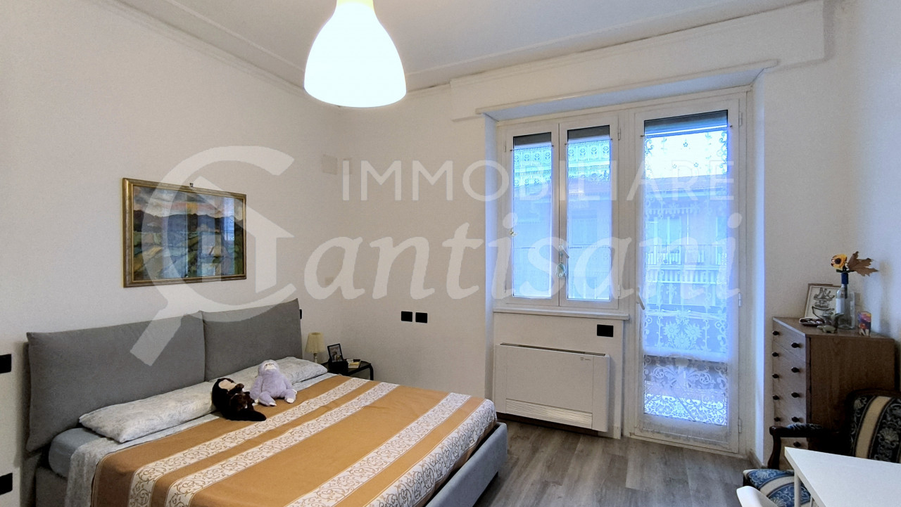 Stanza per studentessa zona San Jacopino