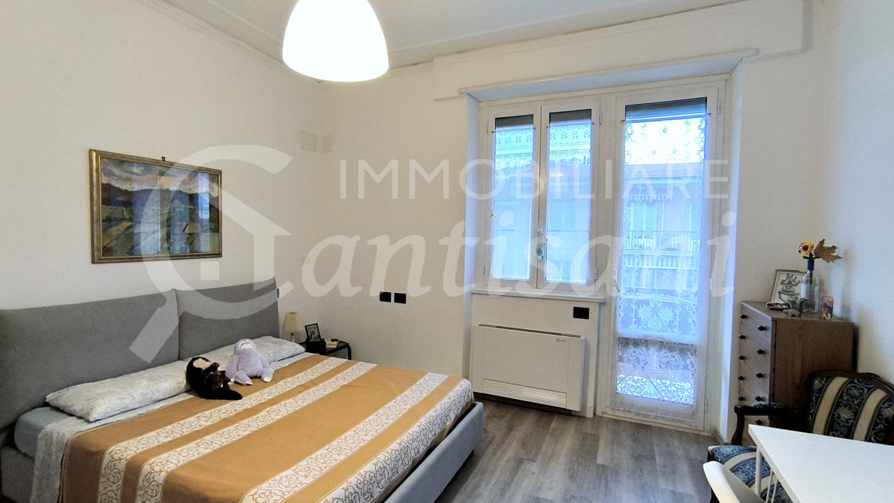 Stanza per studentessa zona San Jacopino