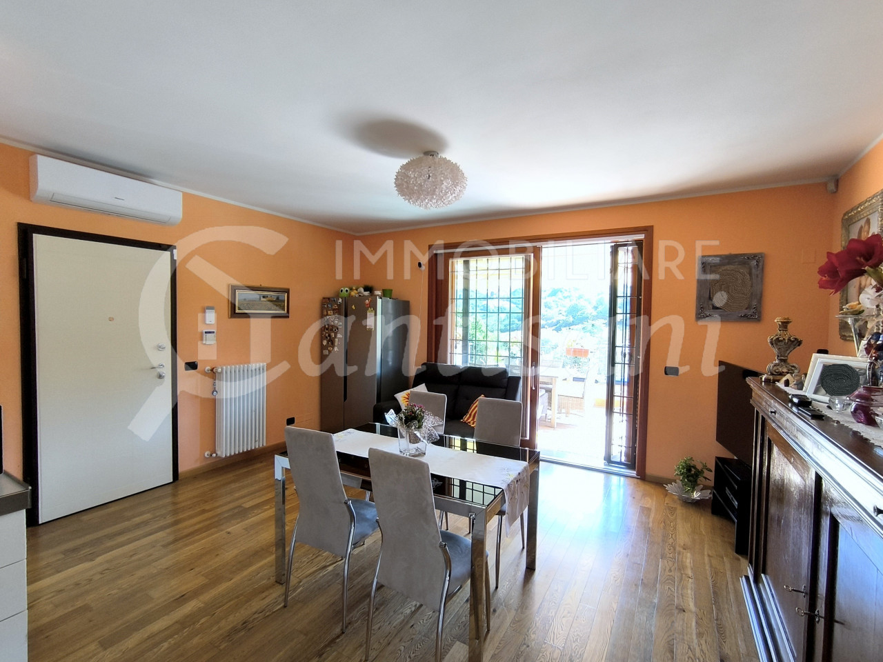 Immobile con garage e giardino in vendita a Fontebuona