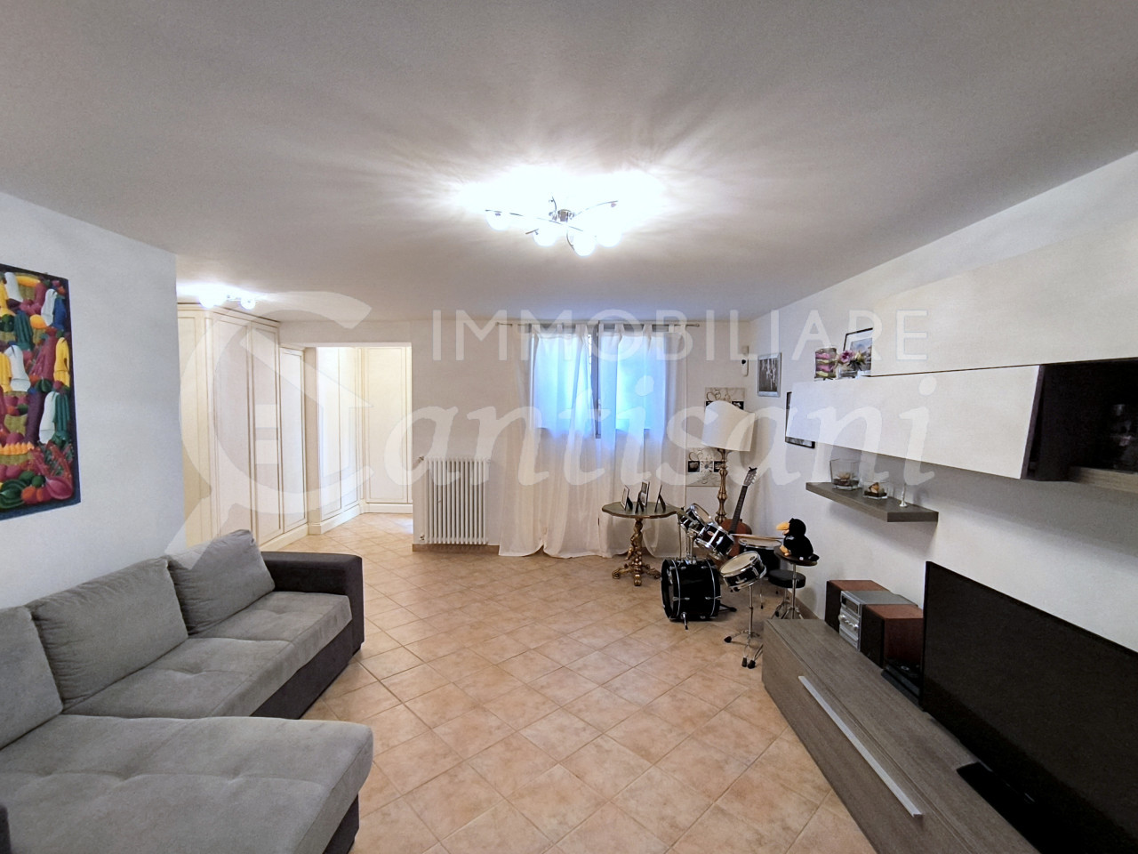 Immobile con garage e giardino in vendita a Fontebuona