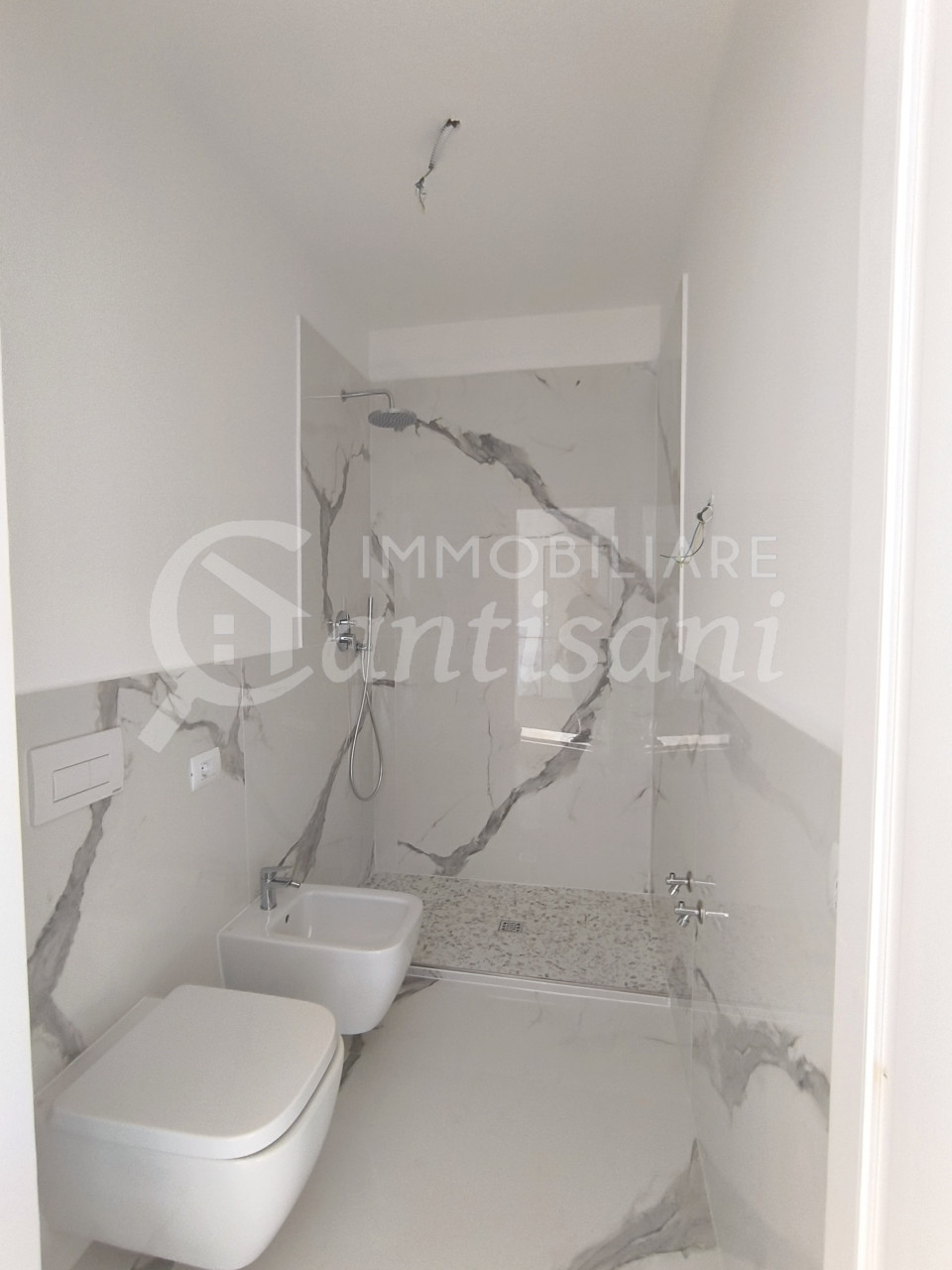Bilocale ristrutturato in vendita via Baracca