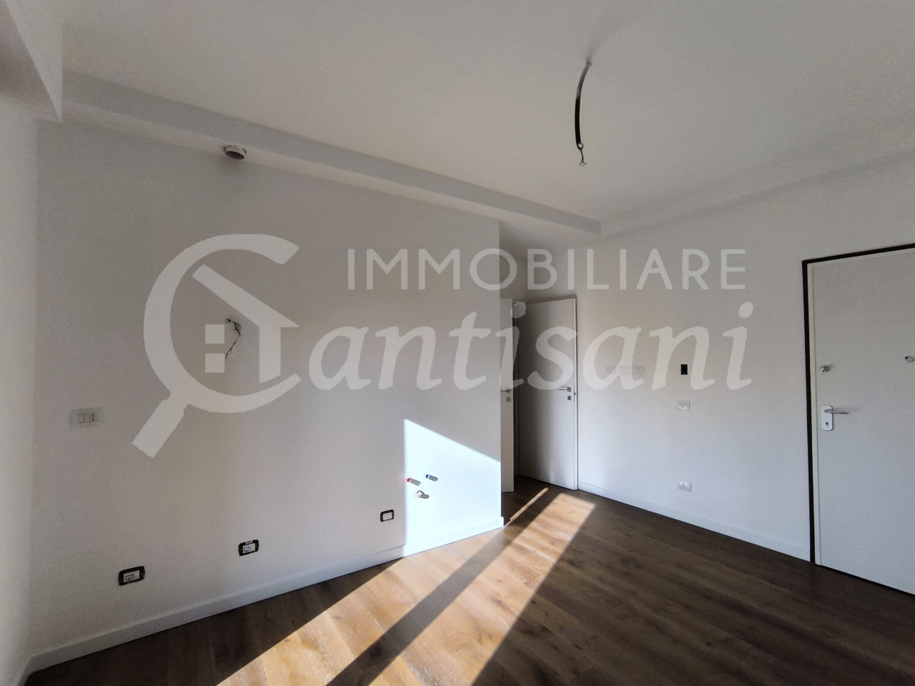 Bilocale ristrutturato in vendita via Baracca