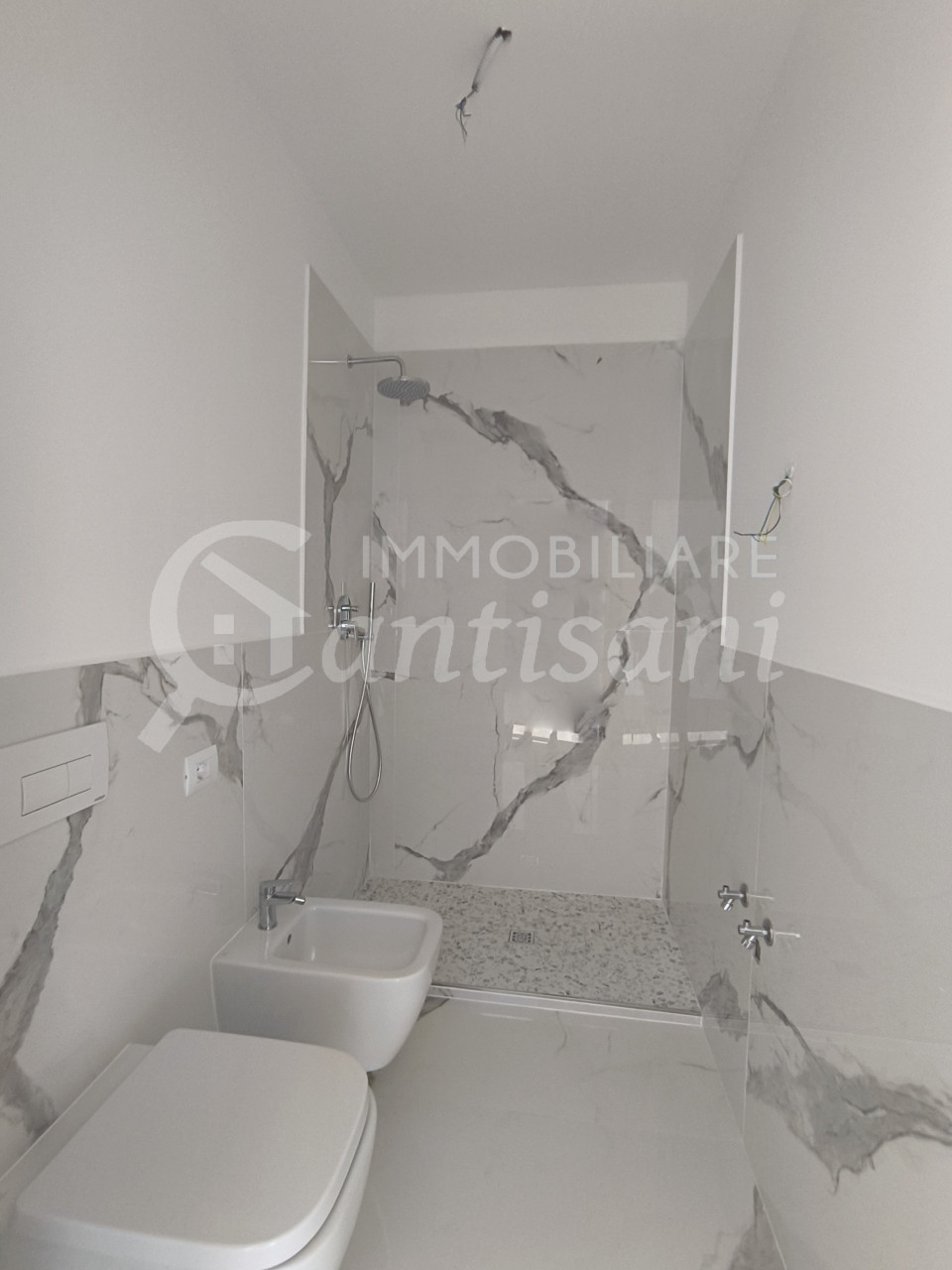 Bilocale ristrutturato in vendita via Baracca