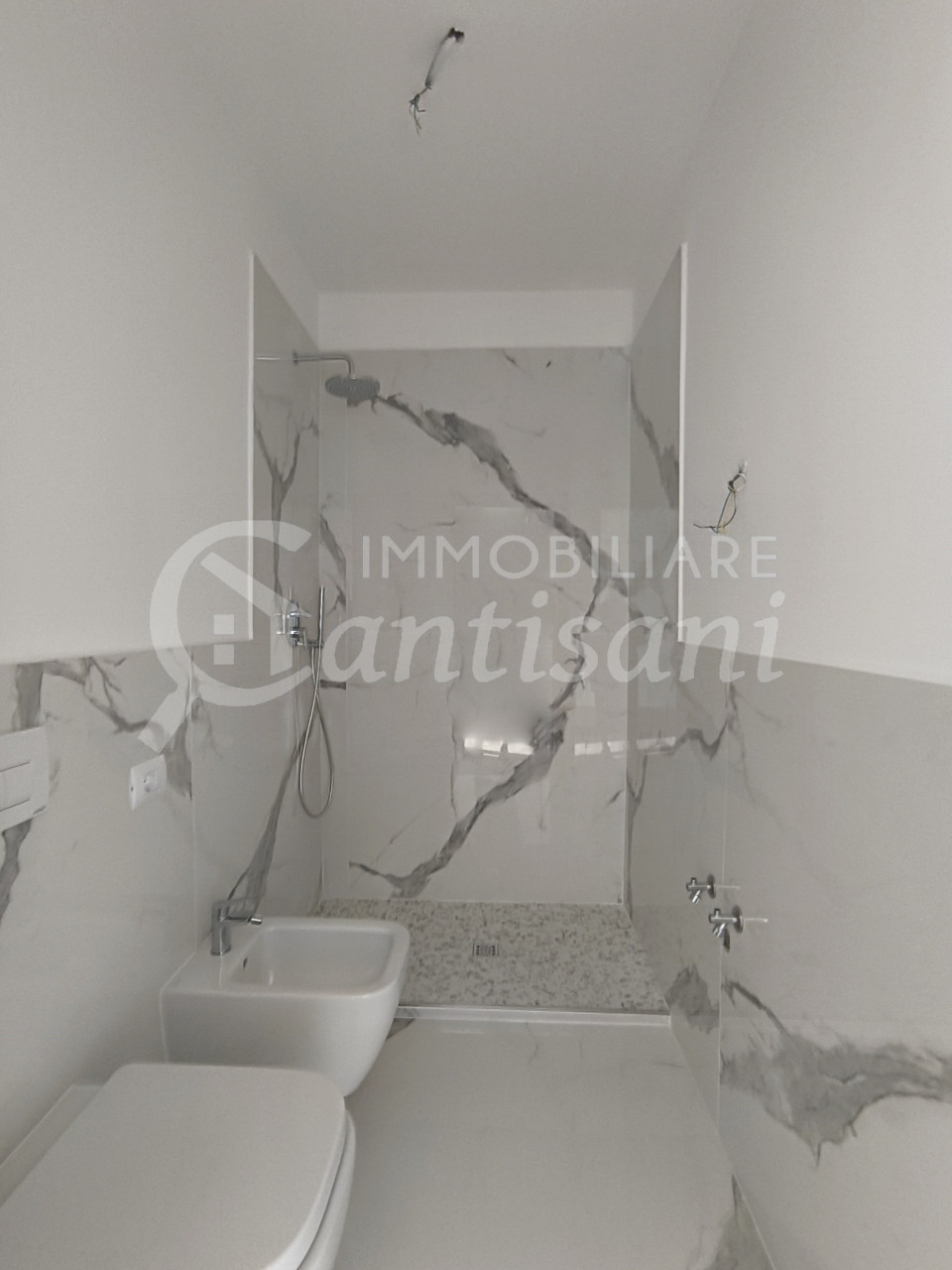 Bilocale ristrutturato in vendita via Baracca