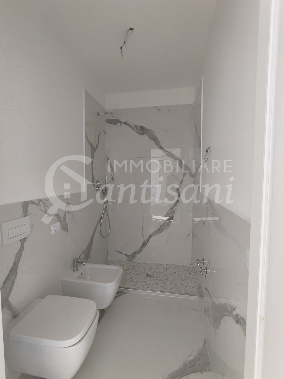 Bilocale ristrutturato in vendita via Baracca