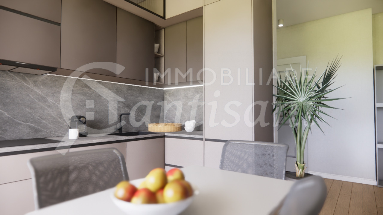 Trilocale ristrutturato con terrazza in vendita a Rovezzano Firenze