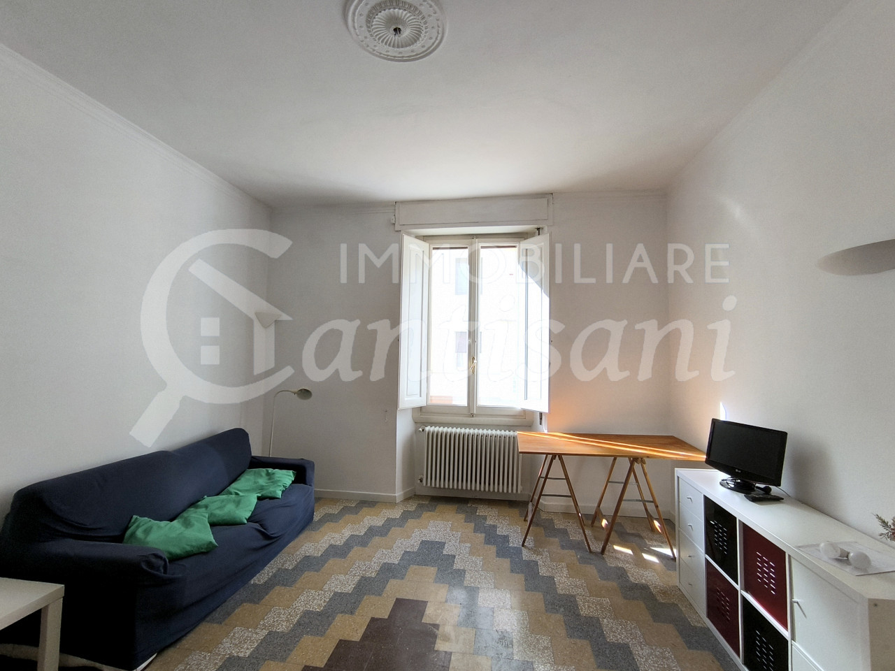Trilocale con balcone e cantina in vendita Piazza Giorgini