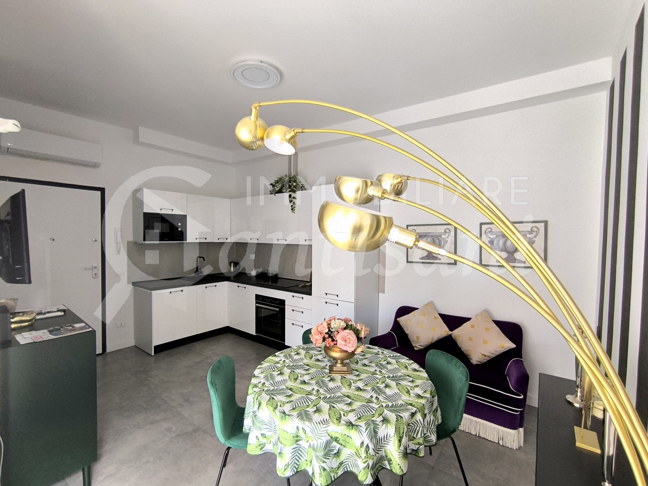 Trilocale Ristrutturato con Terrazza Abitabile in Zona Leopoldo - Firenze