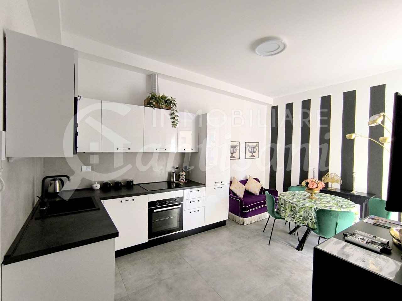 Trilocale Ristrutturato con Terrazza Abitabile in Zona Leopoldo - Firenze