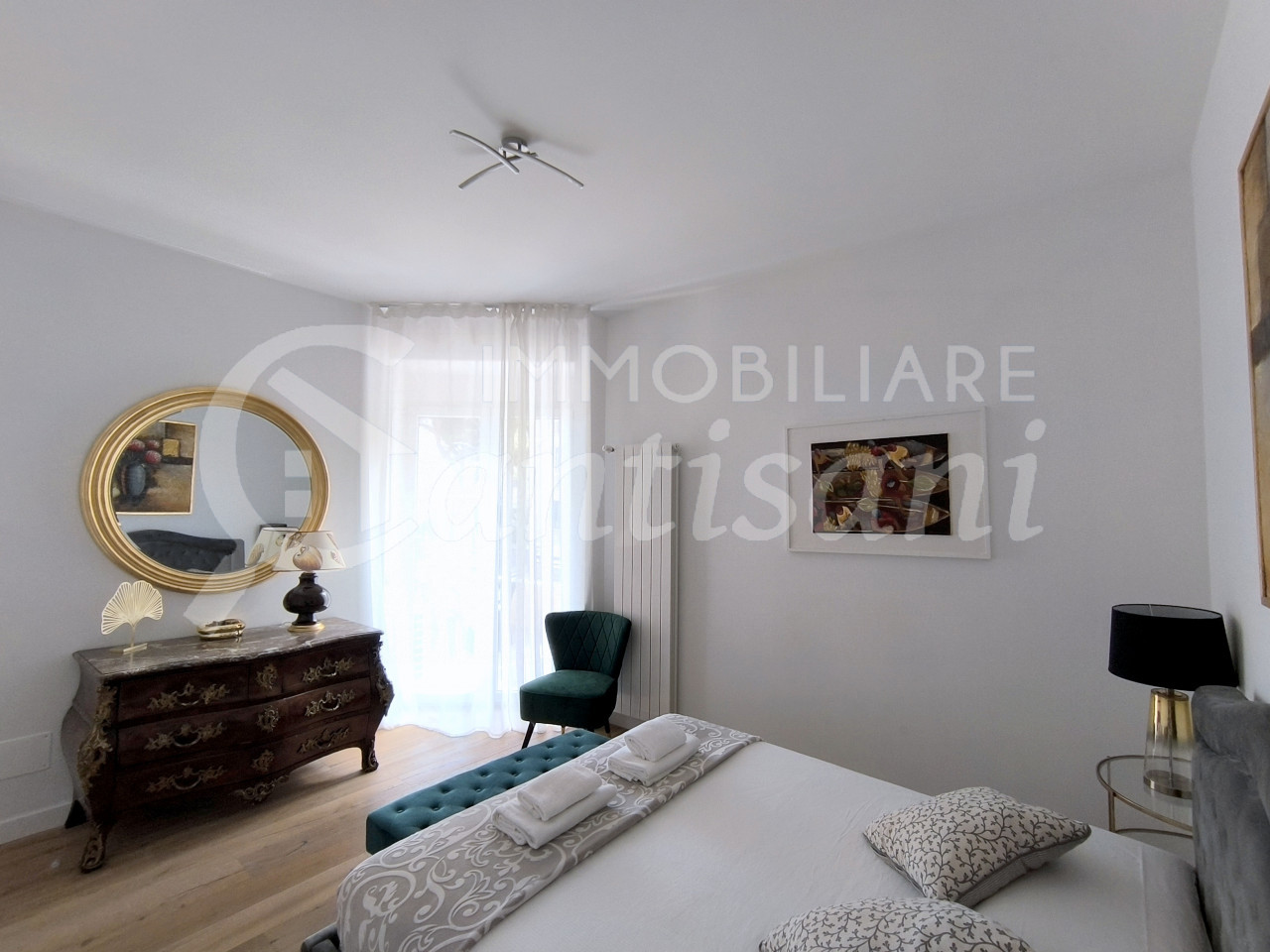 Trilocale Ristrutturato con Terrazza Abitabile in Zona Leopoldo - Firenze