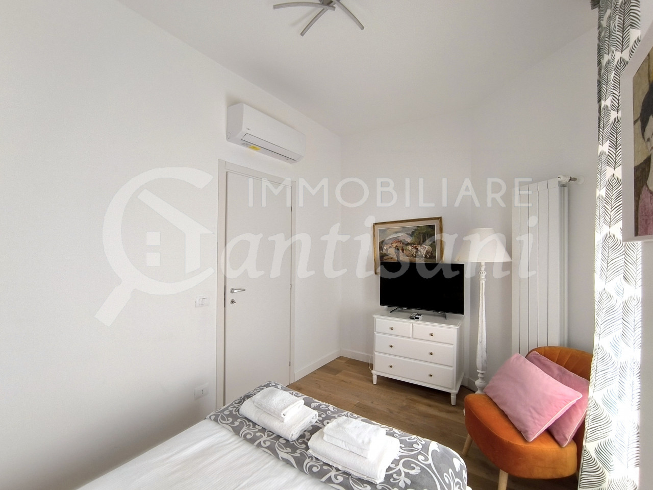 Trilocale Ristrutturato con Terrazza Abitabile in Zona Leopoldo - Firenze