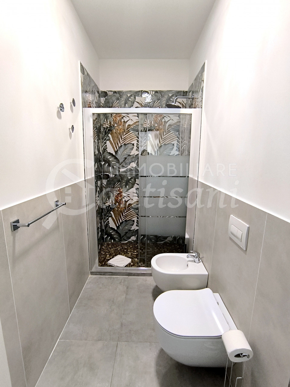 Trilocale Ristrutturato con Terrazza Abitabile in Zona Leopoldo - Firenze