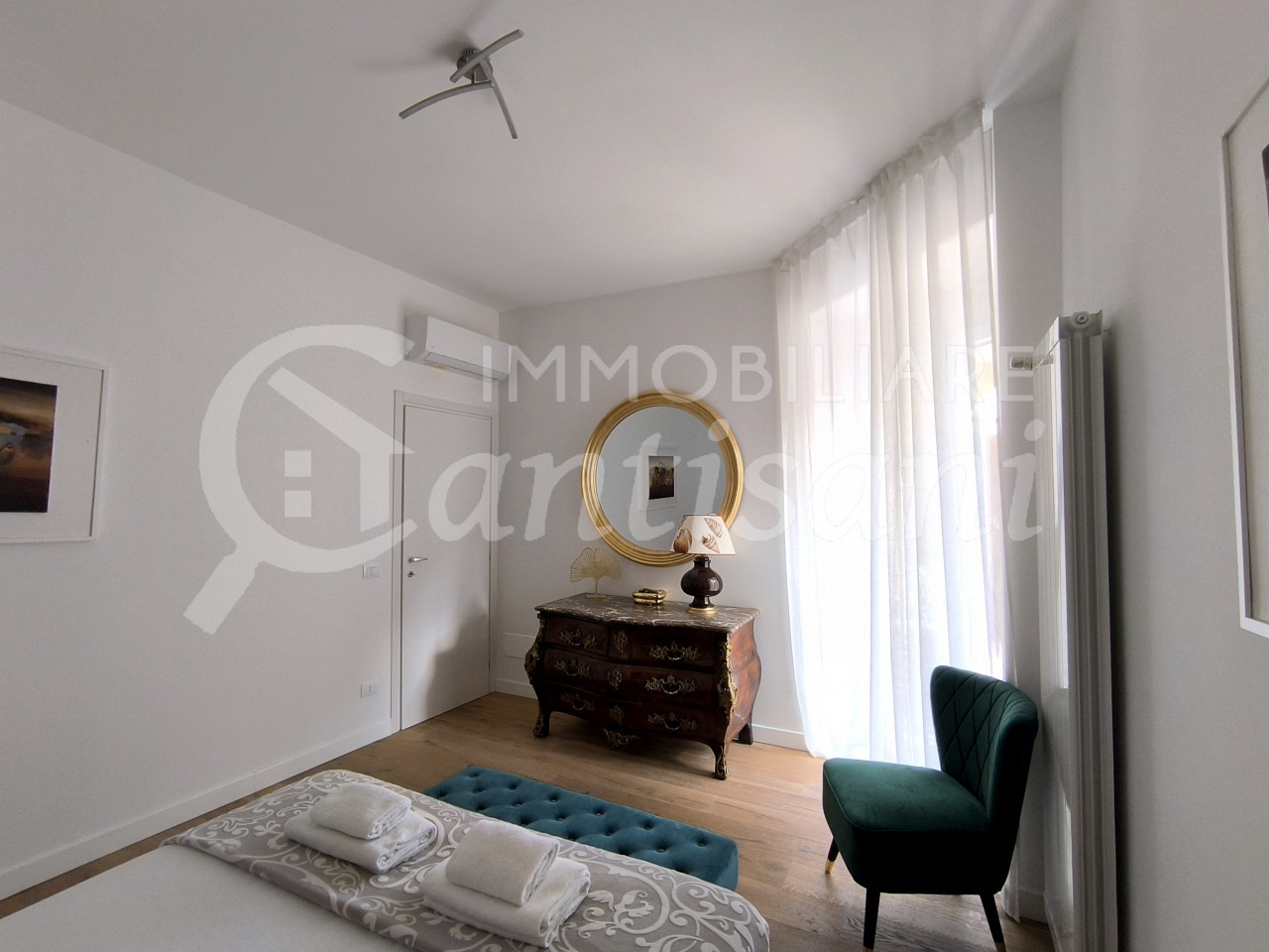 Trilocale Ristrutturato con Terrazza Abitabile in Zona Leopoldo - Firenze