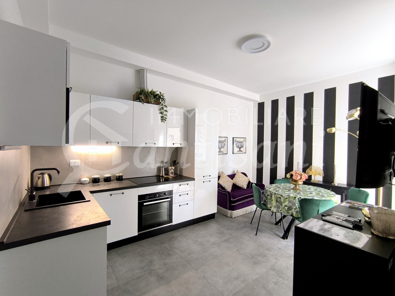 Trilocale Ristrutturato con Terrazza Abitabile in Zona Leopoldo - Firenze