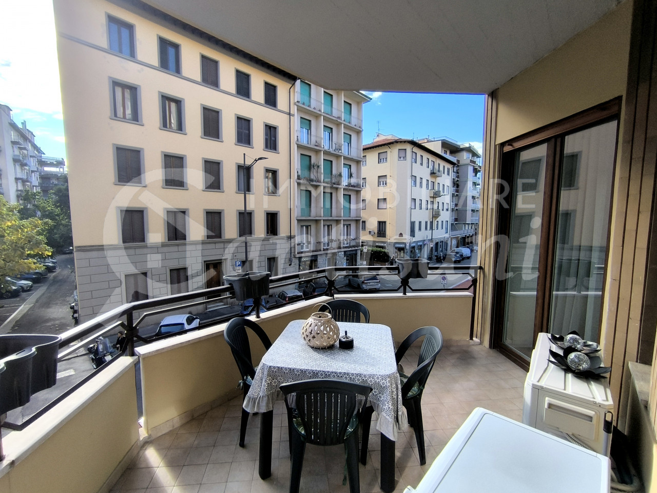 Trilocale Ristrutturato con Terrazza Abitabile in Zona Leopoldo - Firenze
