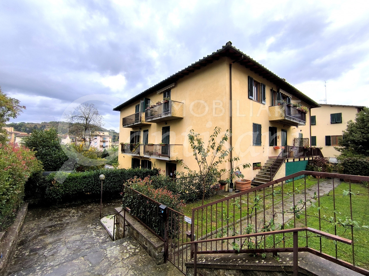 5 locali con giardino garage in vendita Tavarnuzze