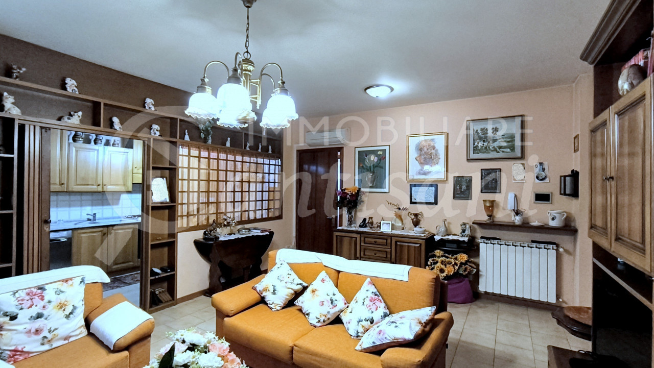 Quadrilocale in vendita Via Pistoiese