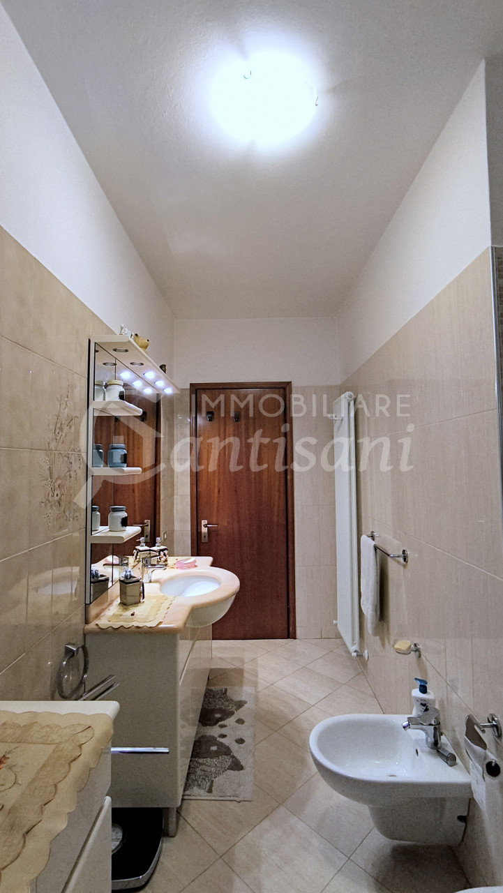 Quadrilocale in vendita Via Pistoiese