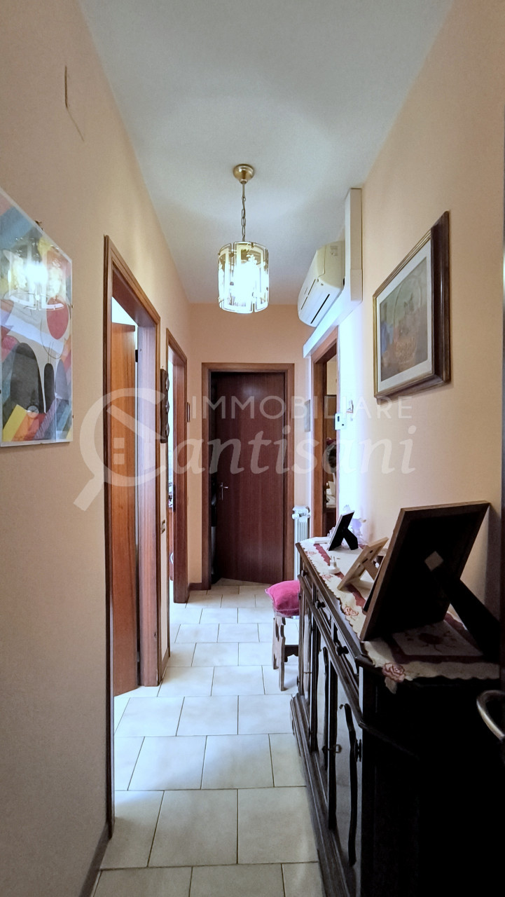 Quadrilocale in vendita Via Pistoiese