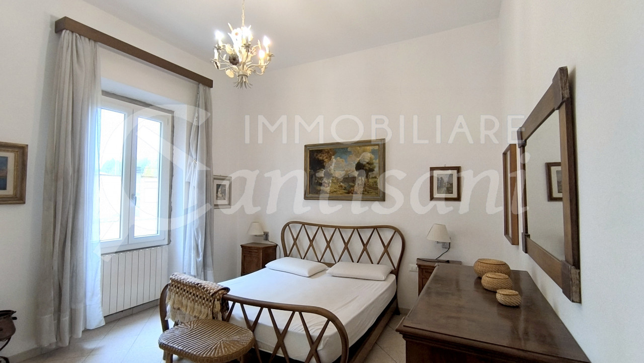 Quadrilocale con balcone in vendita Porta Romana