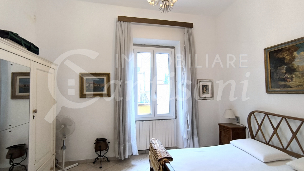 Quadrilocale con balcone in vendita Porta Romana