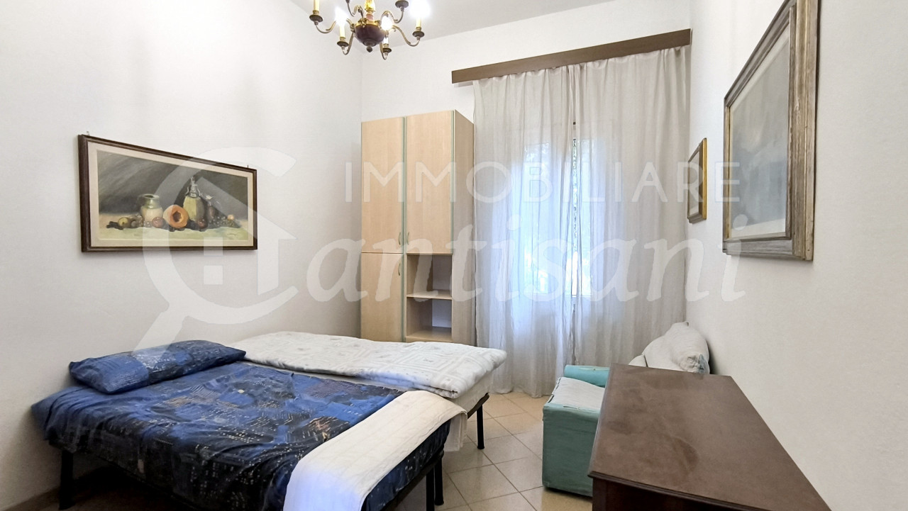 Quadrilocale con balcone in vendita Porta Romana