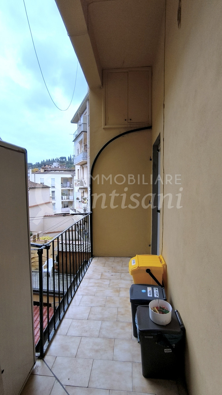 Quadrilocale con balcone in vendita Porta Romana