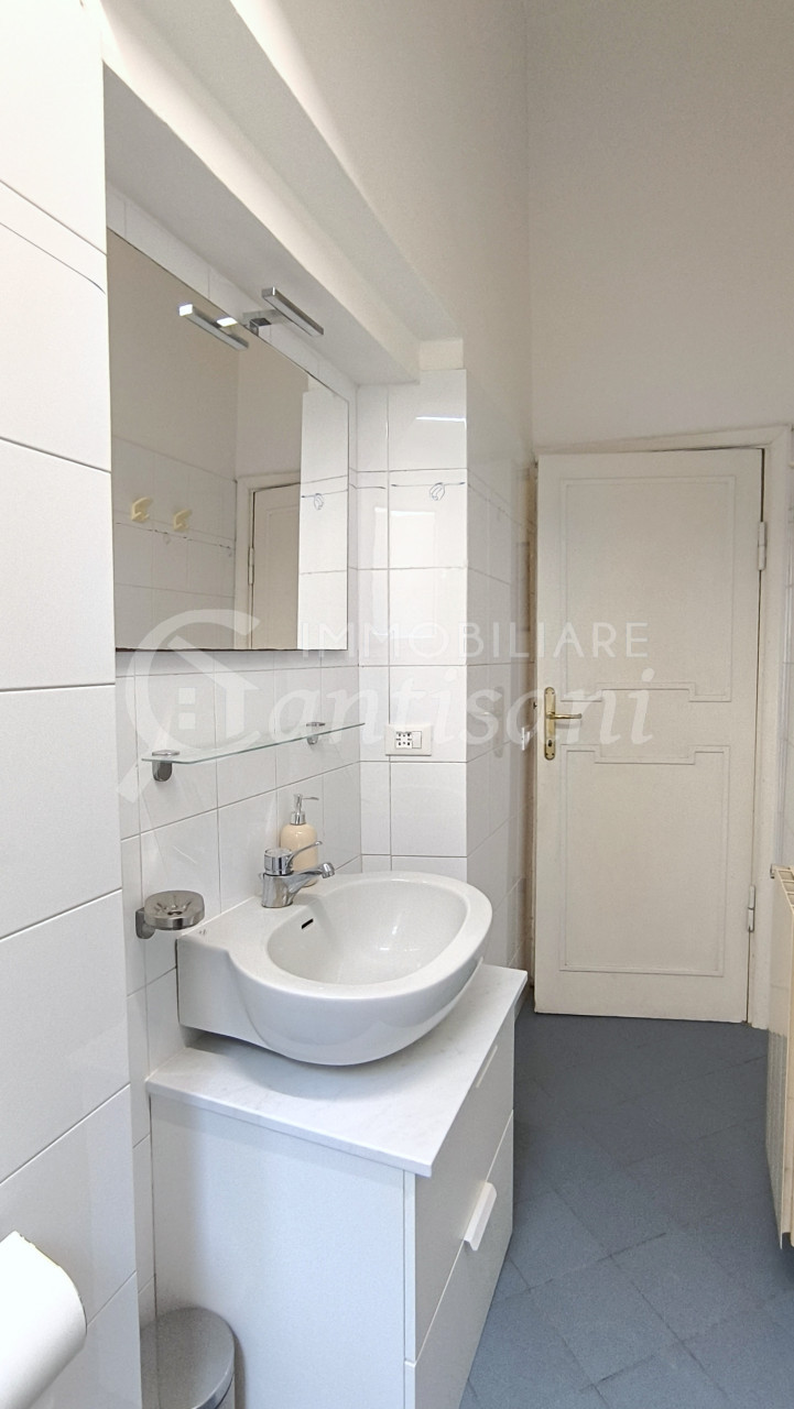 Quadrilocale con balcone in vendita Porta Romana