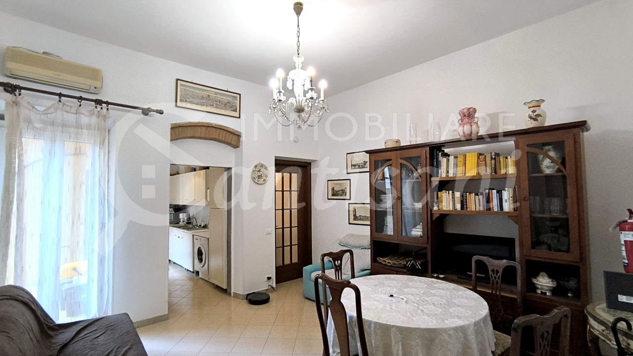 Quadrilocale con balcone in vendita Porta Romana