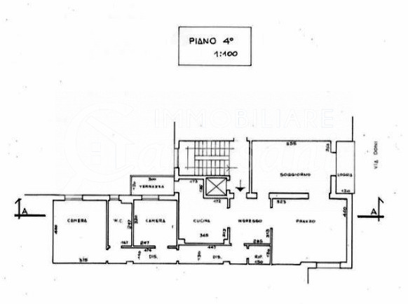 5 locali con balconi in vendita via Doni