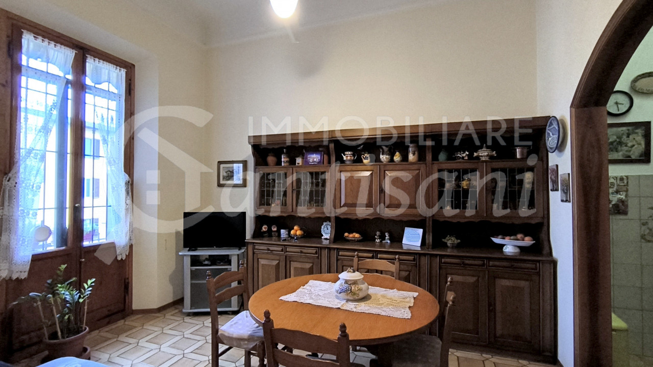 Quadrilocale con sottotetto in Vendita a Statuto