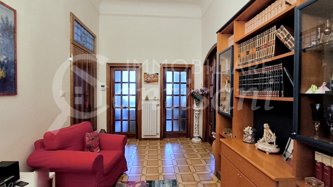 Quadrilocale con sottotetto in Vendita a Statuto