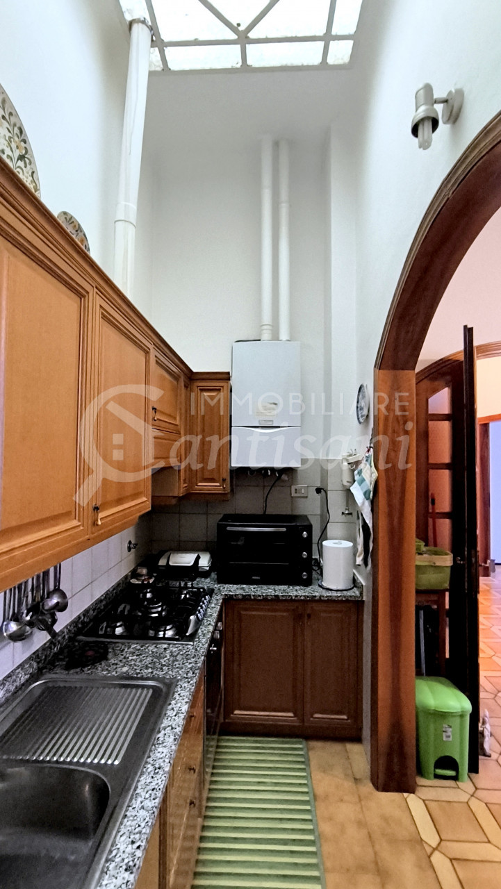 Quadrilocale con sottotetto in Vendita a Statuto