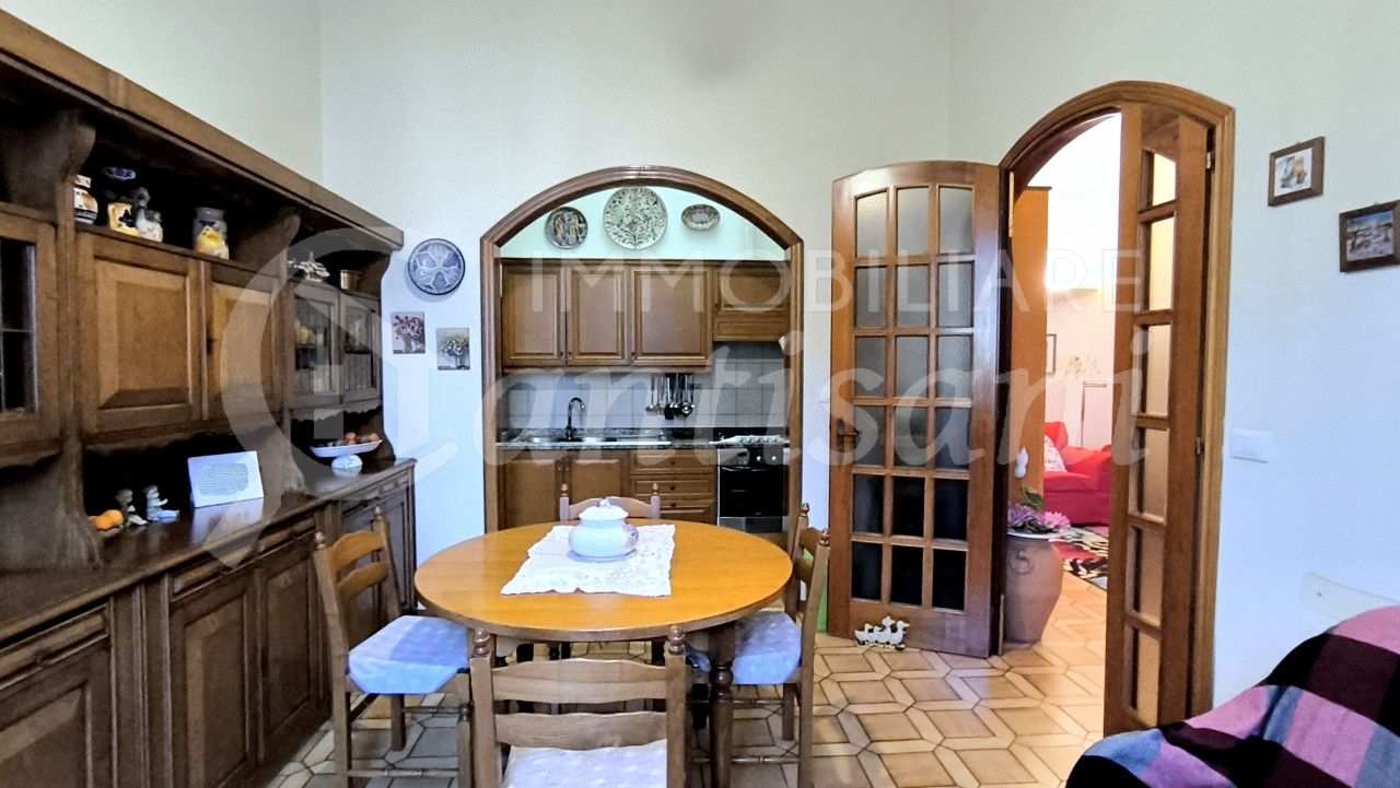 Quadrilocale con sottotetto in Vendita a Statuto