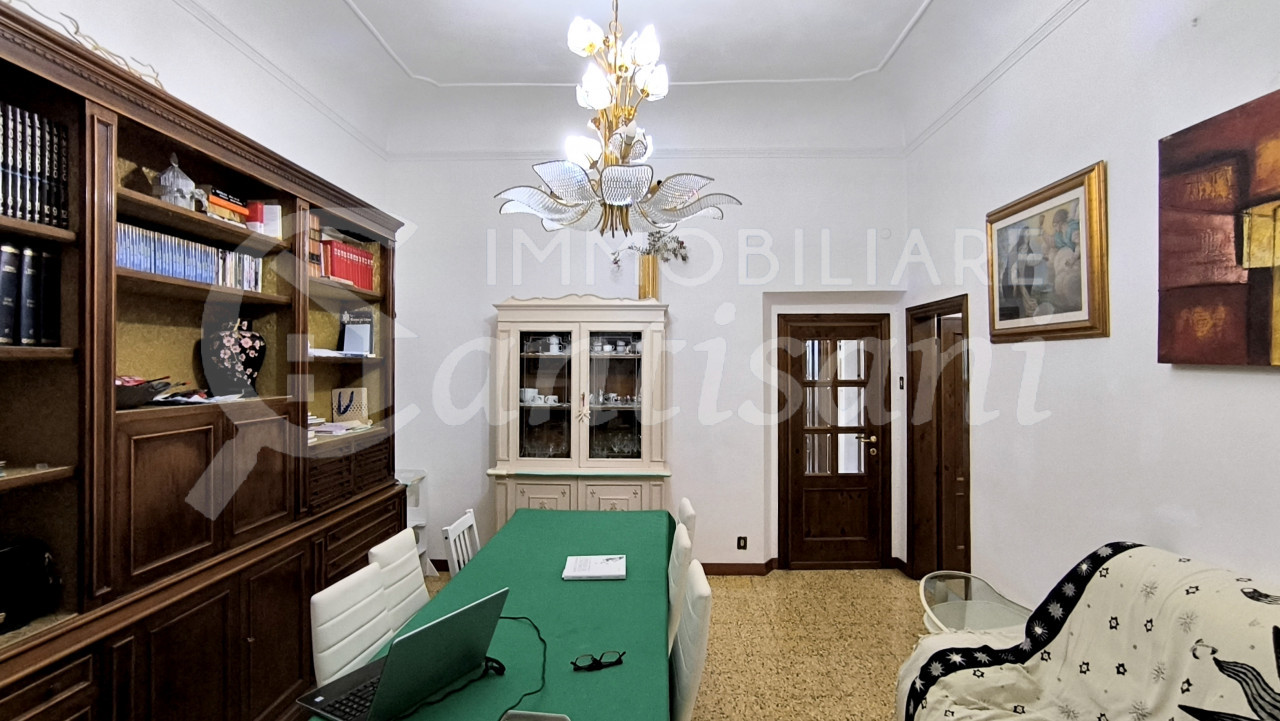 5 locali in affitto a Porta al Prato Firenze