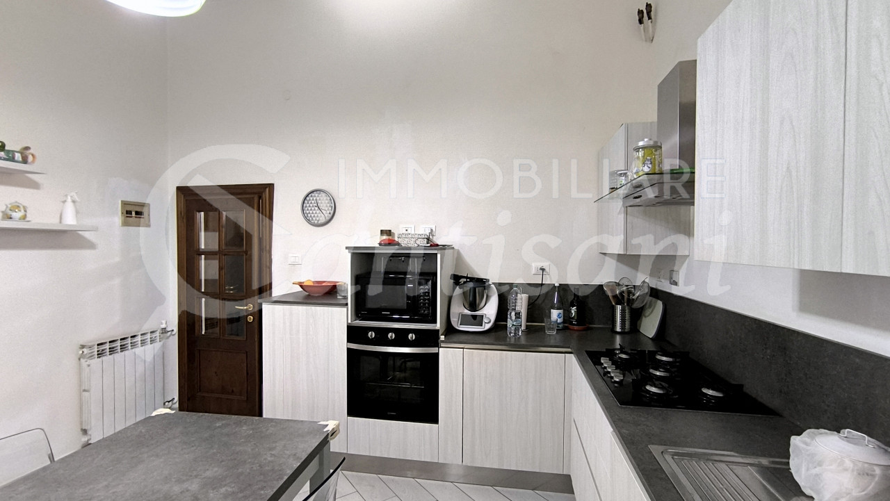 5 locali in affitto a Porta al Prato Firenze