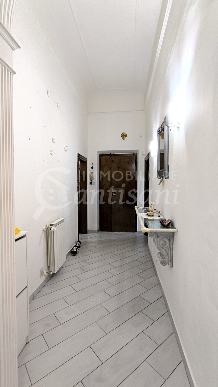 5 locali in affitto a Porta al Prato Firenze