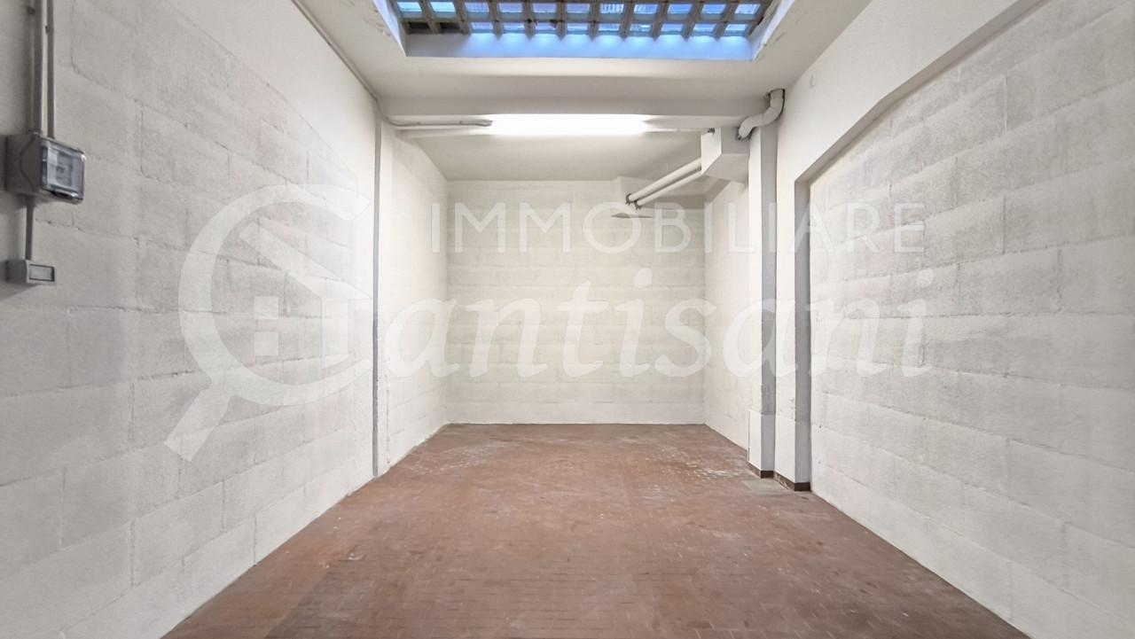 Box auto in affitto a Novoli