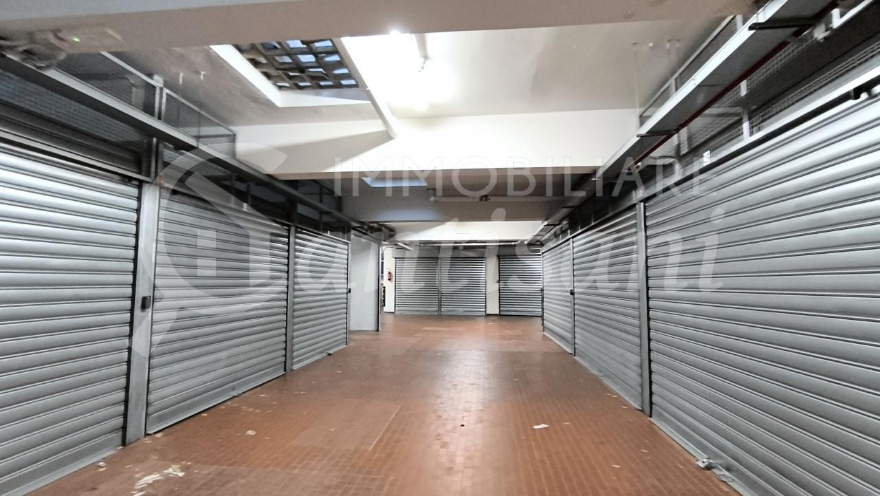 Box auto in affitto a Novoli