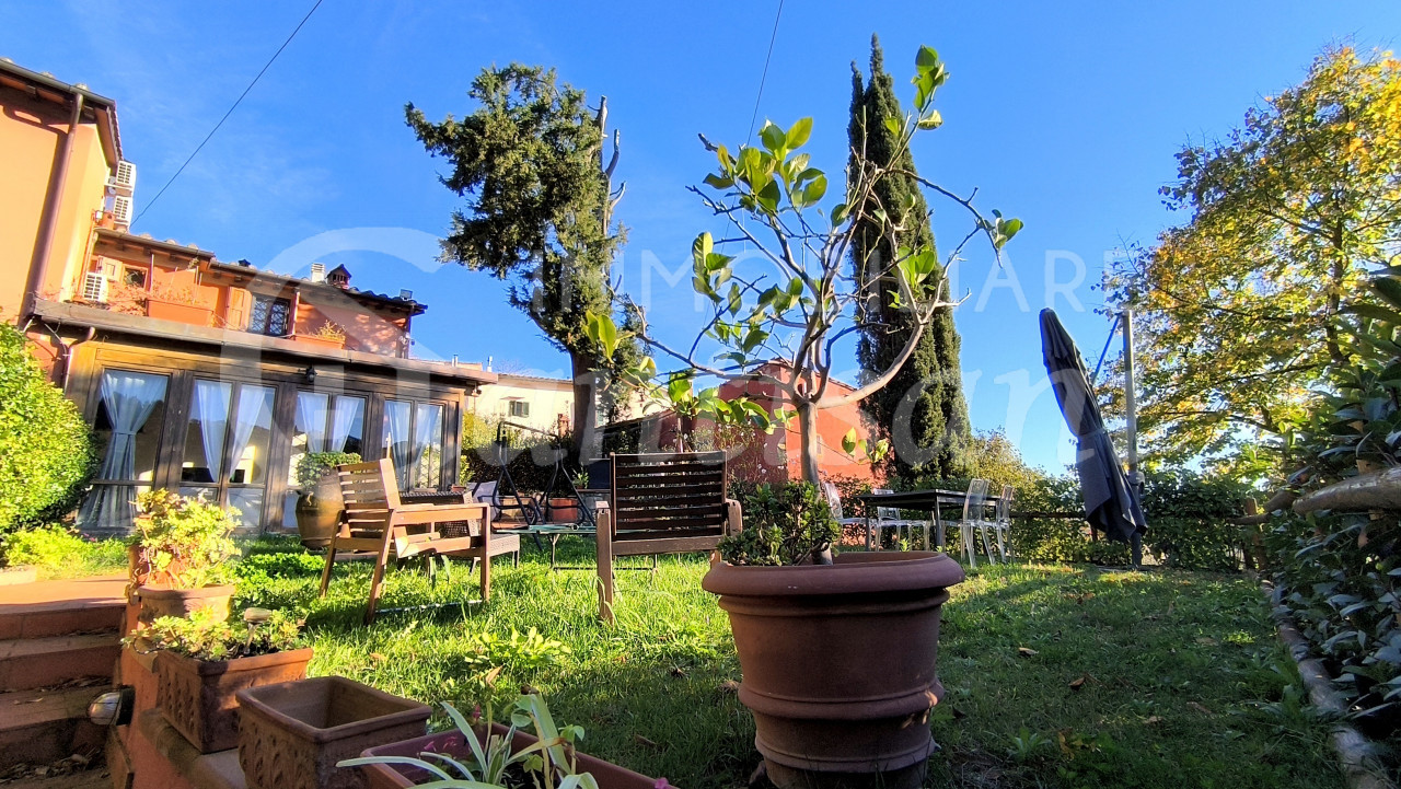 Casa a Schiera con Giardino e Vista Panoramica a Fiesole