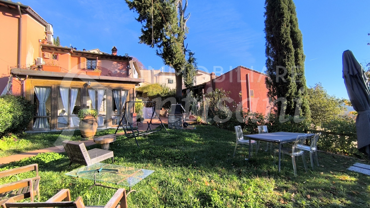 Casa a Schiera con Giardino e Vista Panoramica a Fiesole
