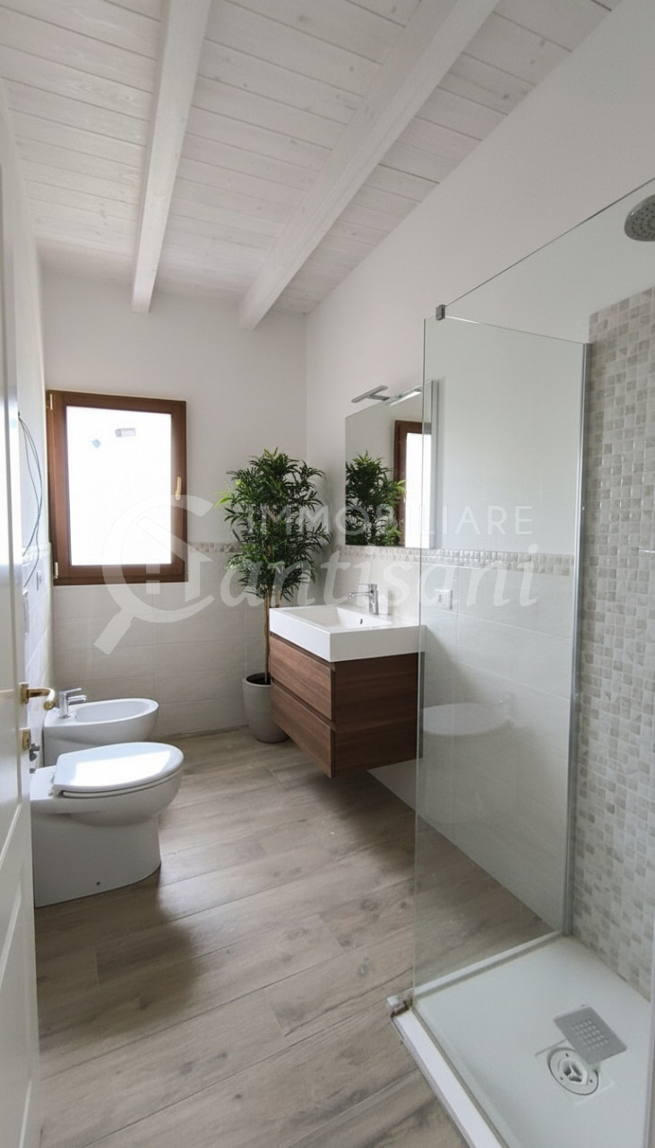 Appartamento Quadrilocale Ristrutturato con Giardino Esclusivo a Vicchio