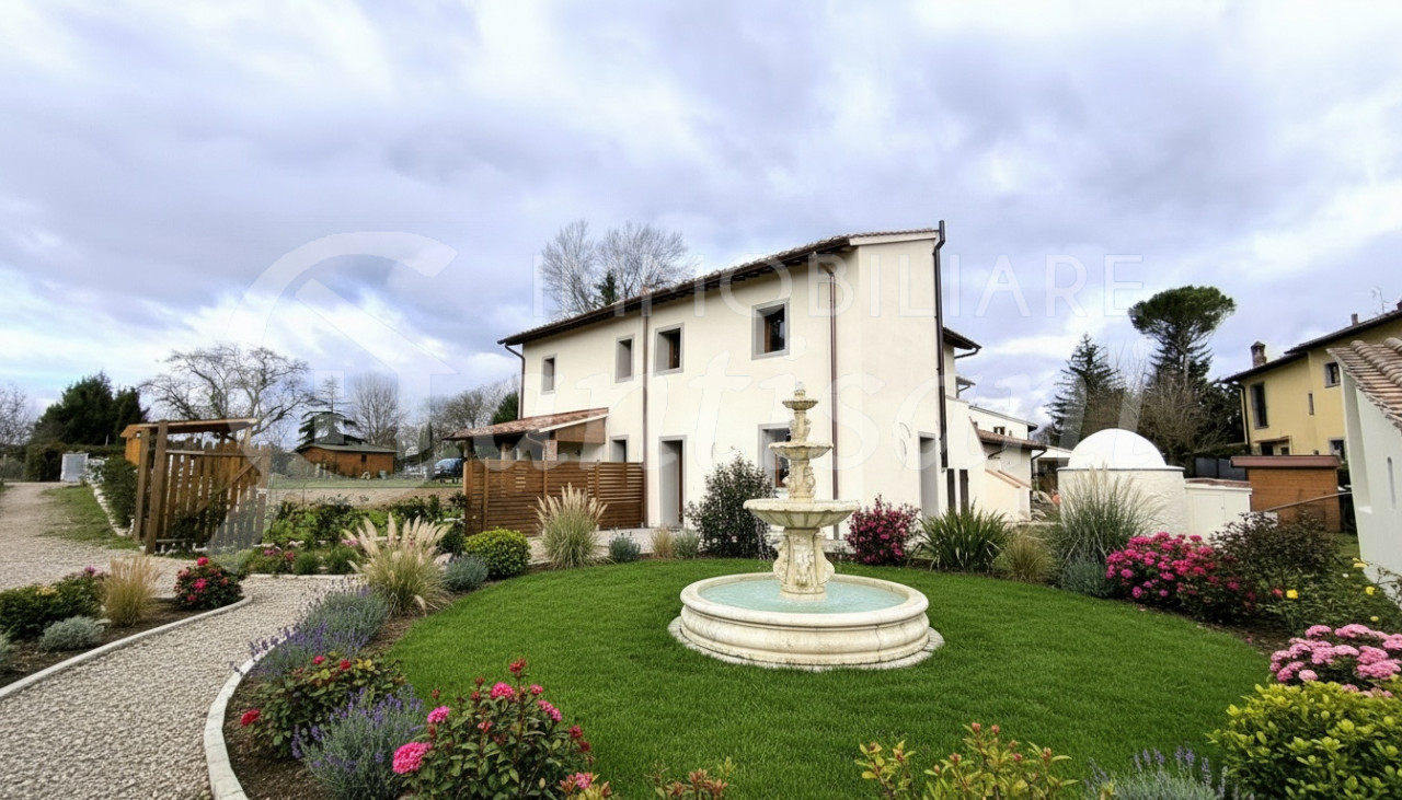 Appartamento Quadrilocale Ristrutturato con Giardino Esclusivo a Vicchio