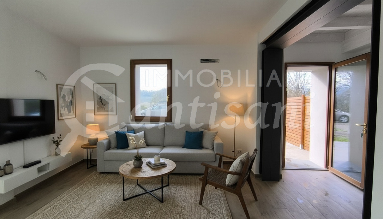 Appartamento Quadrilocale Ristrutturato con Giardino Esclusivo a Vicchio