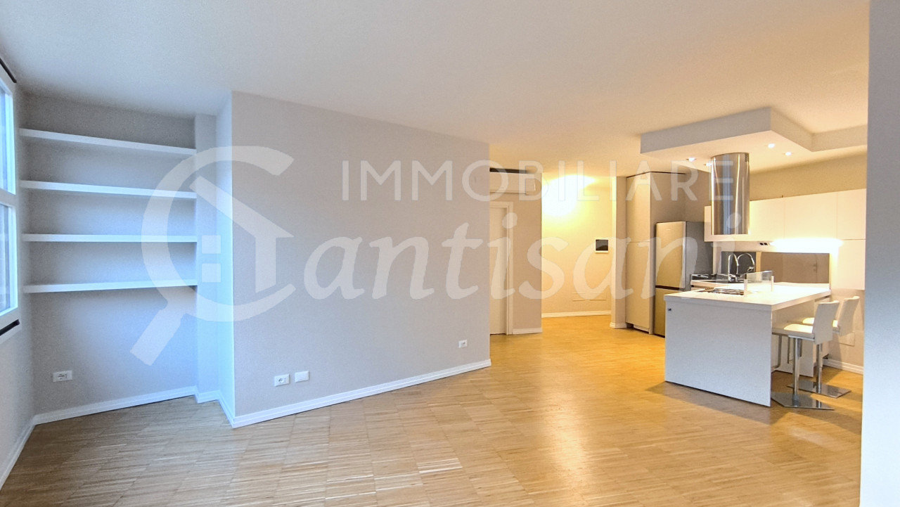 Appartamento in affitto via Fabbroni.